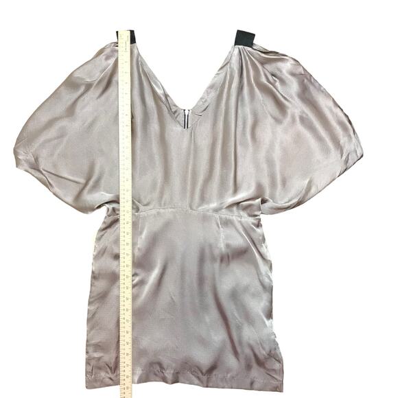 Forever 21 Woven Top Sleeveless Tunic Silky Cocoa Back Zipper Women Large NWT - Picture 10 of 11